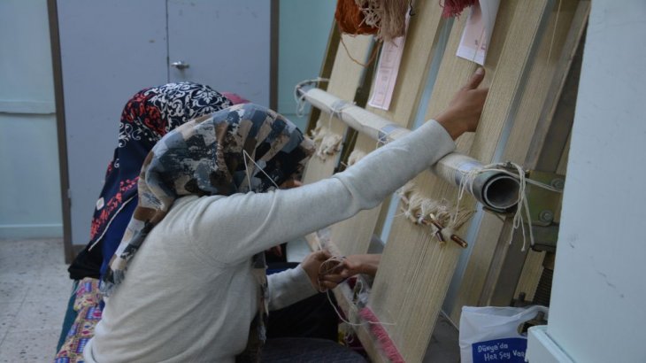   Çumra'lı Kadınlar El Sanatları İle Çatalhöyük'ü Geleceğe Taşıyor