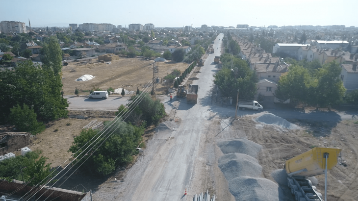 Kıbrıs Caddesi asfalt için hazırlanıyor